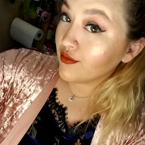 Meet your Posher, Raychell - Picture 1 of 1